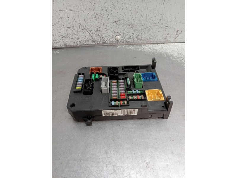 Recambio de caja reles / fusibles para ds 5 business class hybrid 4x4 referencia OEM IAM 980668798001 BSIQ4 A2C38846700 36306872