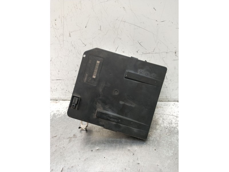 Recambio de caja reles / fusibles para renault grand scénic ii (jm0/1_) 1.9 dci (jm14) referencia OEM IAM 8200481866G 7950707440