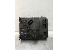 Recambio de caja reles / fusibles para peugeot 1007 (km_) 1.4 16v referencia OEM IAM 9659579180 BSIF0400 2005