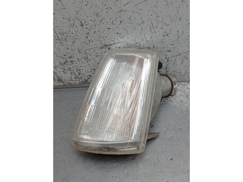 Recambio de piloto delantero izquierdo para peugeot 205 berlina referencia OEM IAM   