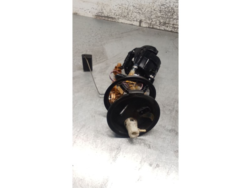 Recambio de bomba combustible para bmw 5 (e39) 525 d referencia OEM IAM   95