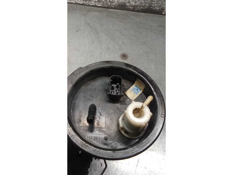 Recambio de bomba combustible para bmw 5 (e39) 525 d referencia OEM IAM   95