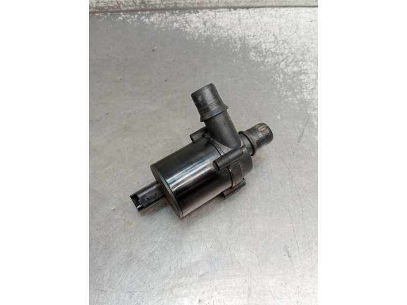 Recambio de bomba agua para ds 5 business class hybrid 4x4 referencia OEM IAM 967435748 702059130 2012