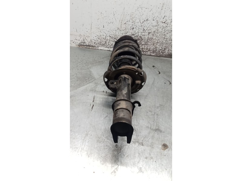Recambio de amortiguador delantero izquierdo para opel corsa c (x01) 1.7 dti (f08, f68) referencia OEM IAM 22185127 9127455 4630