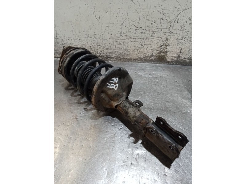 Recambio de amortiguador delantero derecho para kia sephia sedán (fa) 1.5 i referencia OEM IAM   