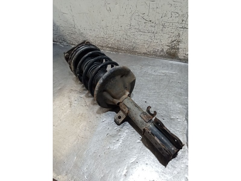 Recambio de amortiguador delantero izquierdo para kia sephia sedán (fa) 1.5 i referencia OEM IAM   