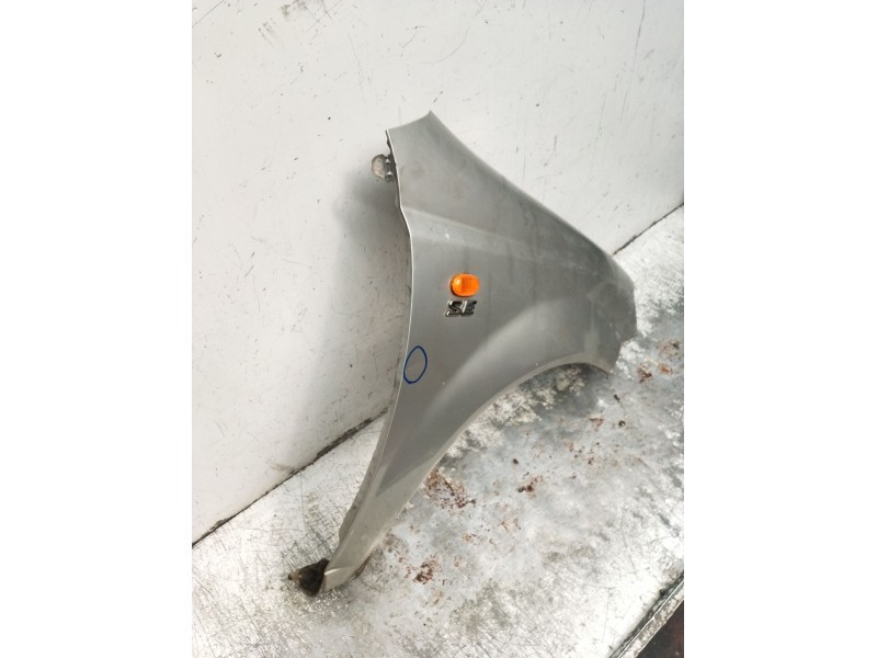 Recambio de aleta delantera derecha para daewoo kalos (klas) 1.4 referencia OEM IAM  VER FOTOS 2002