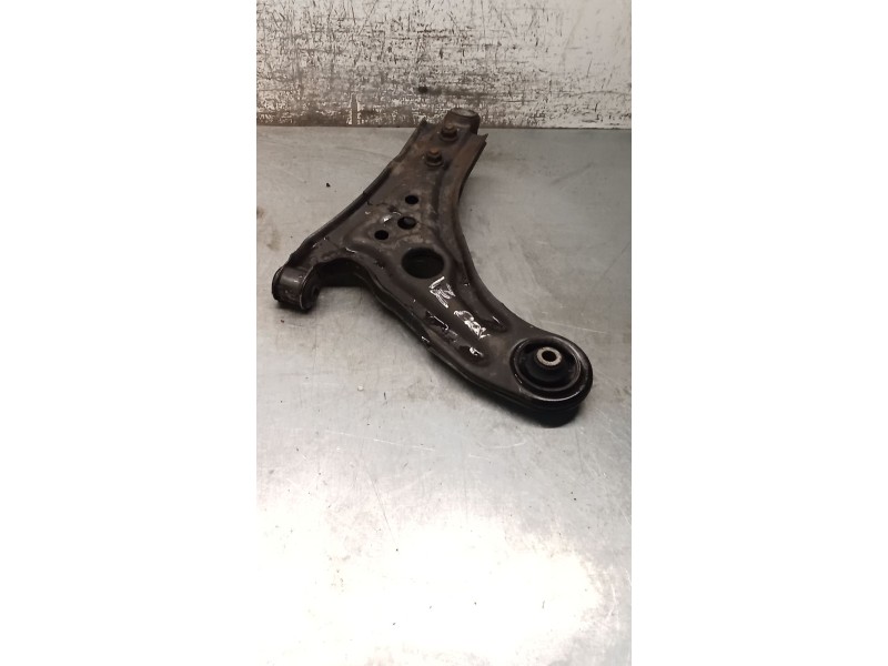 Recambio de brazo suspension inferior delantero izquierdo para daewoo kalos (klas) 1.4 referencia OEM IAM   02