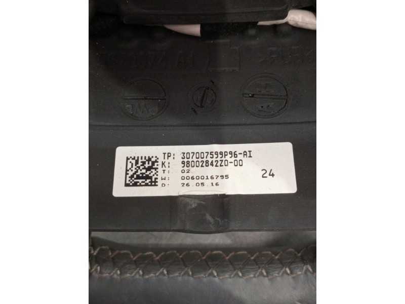 Recambio de volante para ds 5 business class hybrid 4x4 referencia OEM IAM 98002842ZQ 307007599P9 2012