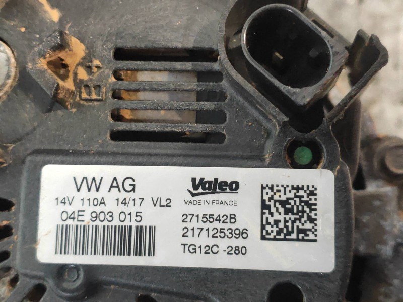Recambio de alternador para volkswagen golf vii lim. (bq1) advance referencia OEM IAM 217125396 2715542B TG12C280 04E903015