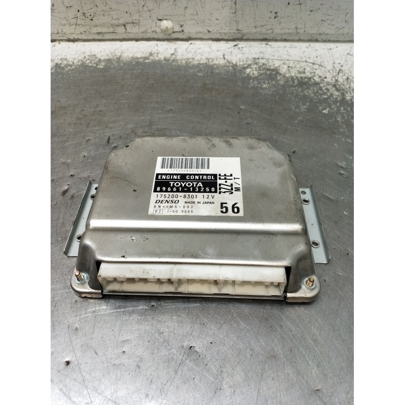 Recambio de centralita motor uce para toyota corolla (_e12_) 1.6 vvt-i (zze121_) referencia OEM IAM 8966113250 1752008301 2002