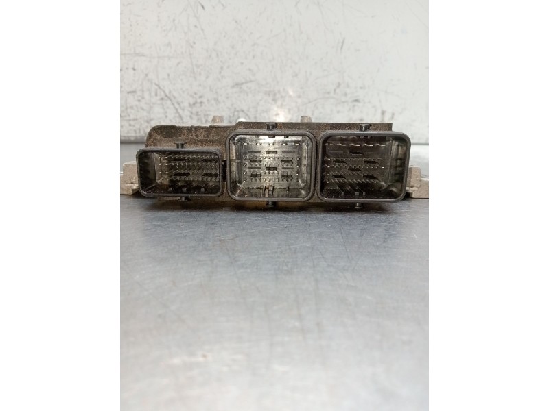Recambio de centralita motor uce para peugeot 5008 (0u_, 0e_) 2.0 hdi 150 / bluehdi 150 referencia OEM IAM 9666912580 9806127380