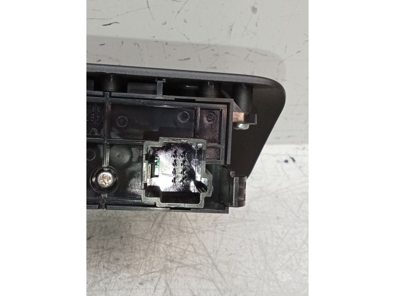 Recambio de freno de mano electrico para volvo xc60 kinetic awd referencia OEM IAM 30773539  INTERRUPTOR