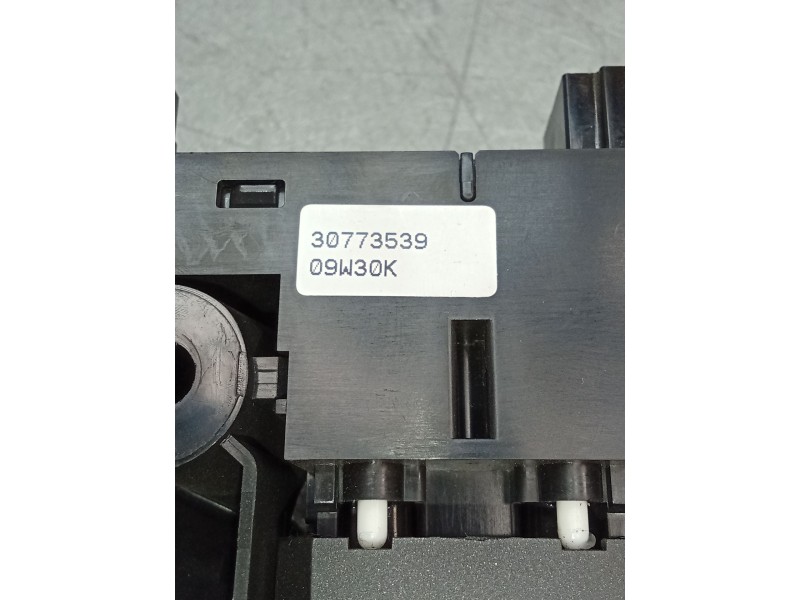 Recambio de freno de mano electrico para volvo xc60 kinetic awd referencia OEM IAM 30773539  INTERRUPTOR