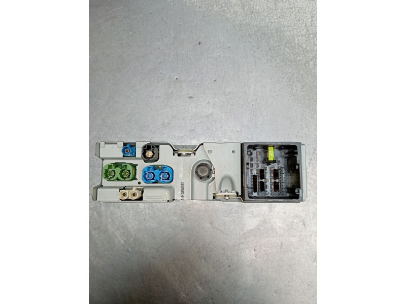 Recambio de sistema navegacion gps para ds 5 business class hybrid 4x4 referencia OEM IAM 9817441780 A2C87165117 2012