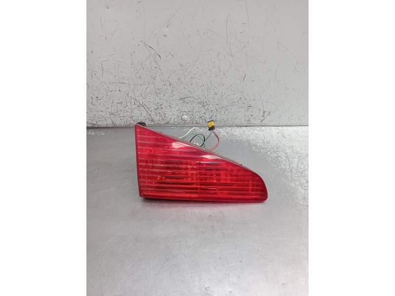 Recambio de piloto trasero izquierdo interior para peugeot 607 (9d, 9u) 2.2 16v referencia OEM IAM 9803168080 FR26220112 2000