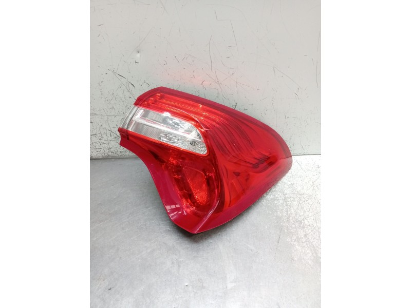 Recambio de piloto trasero derecho para ds 5 business class hybrid 4x4 referencia OEM IAM 9803167780 FR26220210 2012
