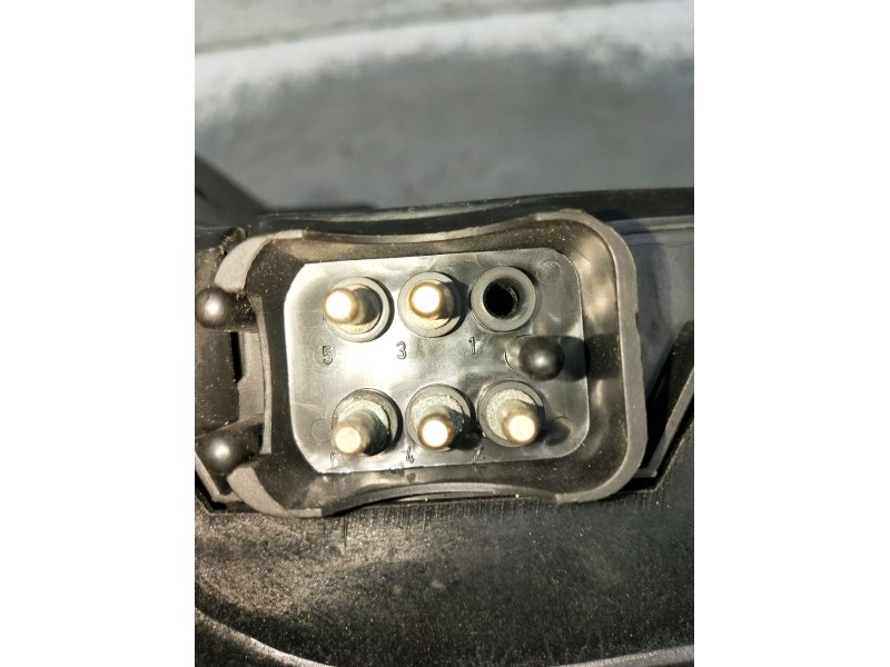 Recambio de piloto trasero derecho para mercedes-benz clase e (w124) berlina referencia OEM IAM 12482014 2VP00468602 1984