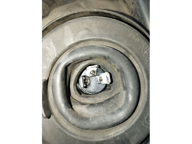 Recambio de faro derecho para nissan x-trail i (t30) 2.2 di 4x4 referencia OEM IAM   2001