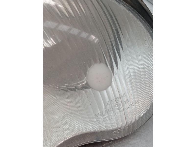 Recambio de faro derecho para mercedes-benz clase c (w203) c 270 cdi (203.016) referencia OEM IAM 0301166202 A2038200261 2000