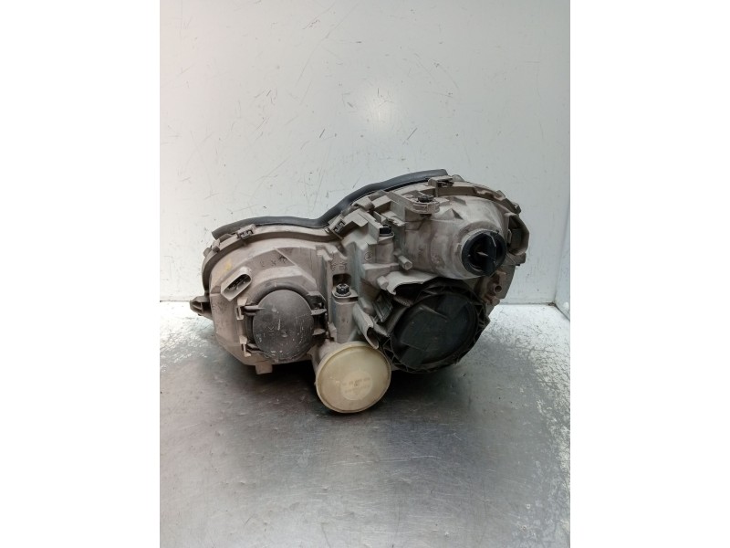 Recambio de faro derecho para mercedes-benz clase c (w203) c 270 cdi (203.016) referencia OEM IAM 0301166202 A2038200261 2000