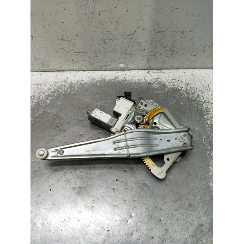 Recambio de elevalunas trasero izquierdo para toyota corolla (_e12_) 1.6 vvt-i (zze121_) referencia OEM IAM 6984002100 5P 2002
