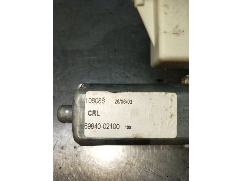 Recambio de elevalunas trasero izquierdo para toyota corolla (_e12_) 1.6 vvt-i (zze121_) referencia OEM IAM 6984002100 5P 2002
