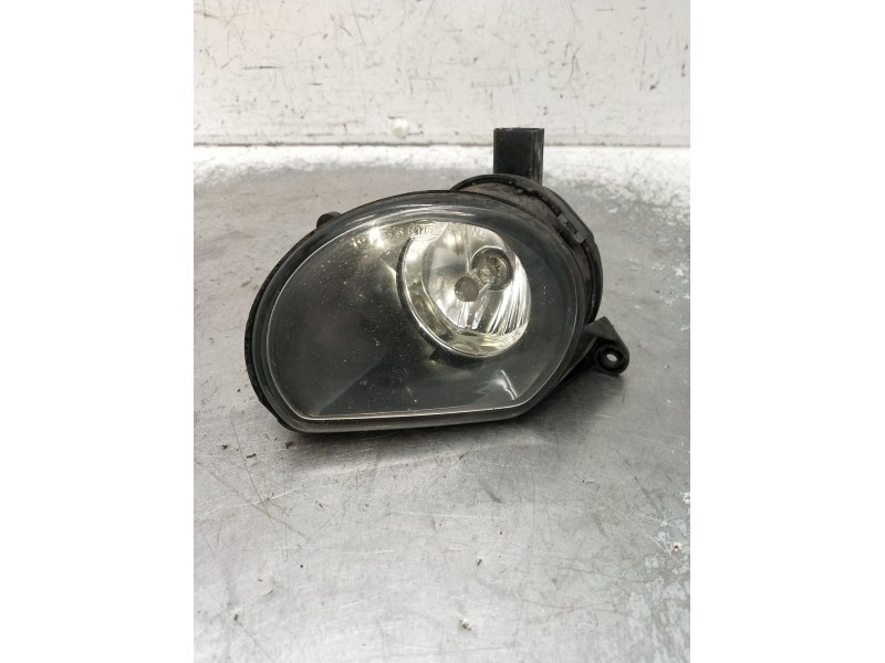 Recambio de faro antiniebla derecho para audi a3 sportback (8pa) 2.0 tdi referencia OEM IAM 24696800RE  2007