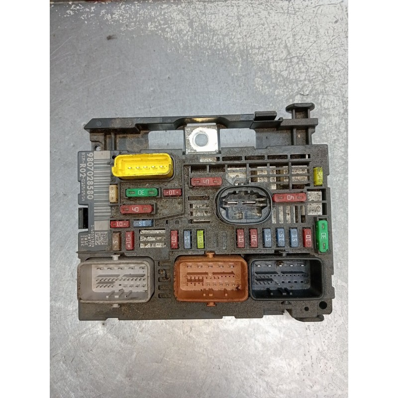 Recambio de caja reles / fusibles para peugeot 5008 (0u_, 0e_) 2.0 hdi 150 / bluehdi 150 referencia OEM IAM 9807028580 BSMR02 20
