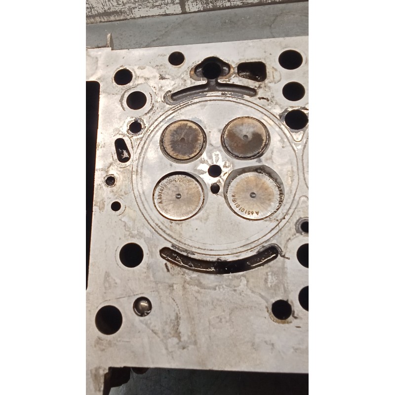 Recambio de culata para mercedes-benz viano (w639) cdi 2.2 (639.811, 639.813, 639.815, 639.711, 639.713) referencia OEM IAM R651