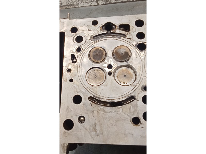 Recambio de culata para mercedes-benz viano (w639) cdi 2.2 (639.811, 639.813, 639.815, 639.711, 639.713) referencia OEM IAM R651