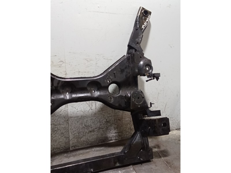 Recambio de puente delantero para mercedes-benz viano (w639) cdi 2.2 (639.811, 639.813, 639.815, 639.711, 639.713) referencia OE
