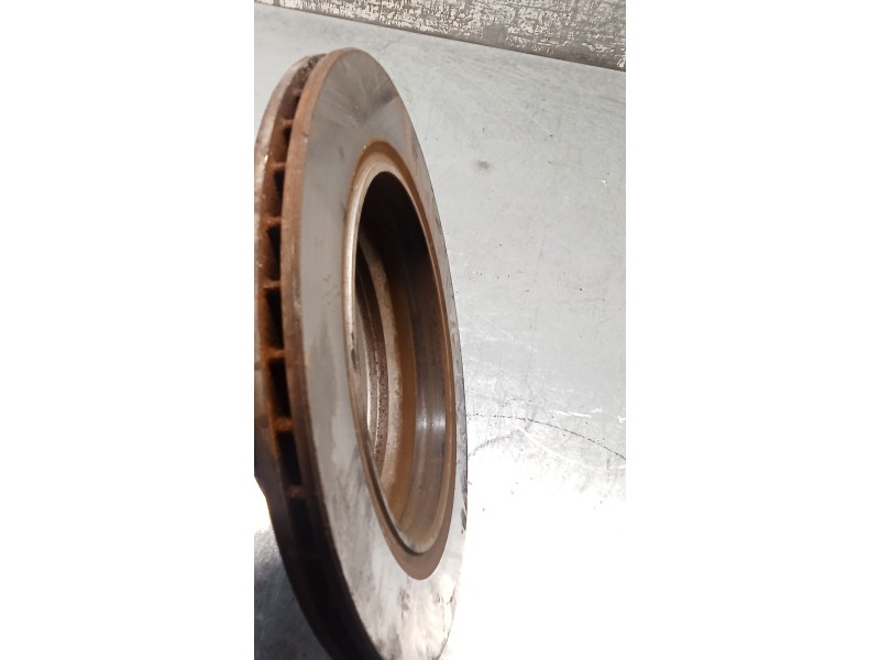 Recambio de disco freno trasero para bmw 5 (e39) 525 d referencia OEM IAM   95