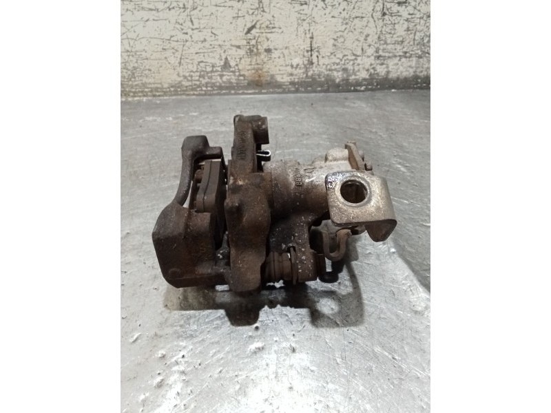 Recambio de pinza freno trasera derecha para toyota auris (_e15_) 1.4 d-4d (nde150_) referencia OEM IAM   07