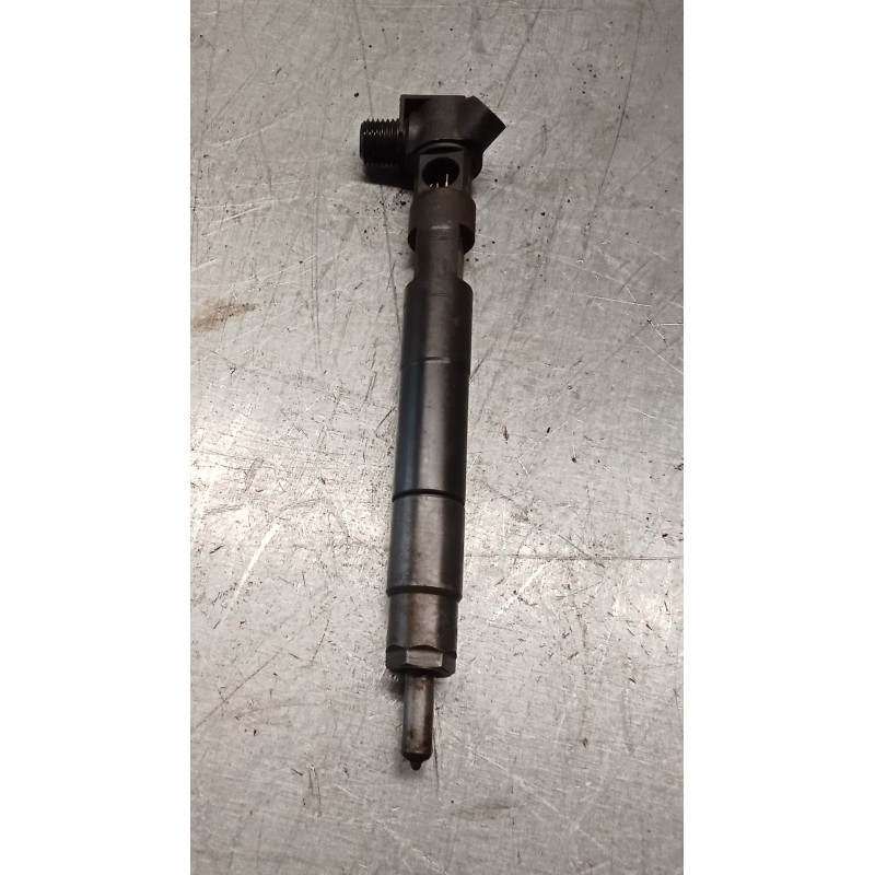 Recambio de inyector para mercedes-benz viano (w639) cdi 2.2 (639.811, 639.813, 639.815, 639.711, 639.713) referencia OEM IAM 42