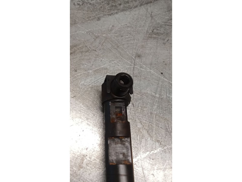 Recambio de inyector para mercedes-benz viano (w639) cdi 2.2 (639.811, 639.813, 639.815, 639.711, 639.713) referencia OEM IAM 42