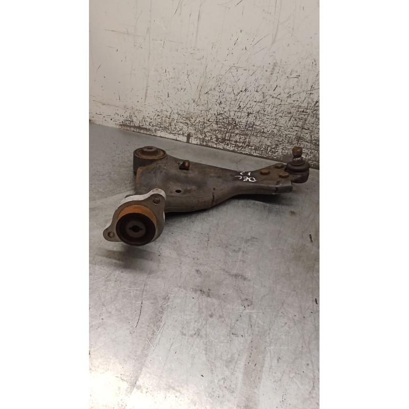 Recambio de brazo suspension inferior delantero izquierdo para mercedes-benz viano (w639) cdi 2.2 (639.811, 639.813, 639.815, 63