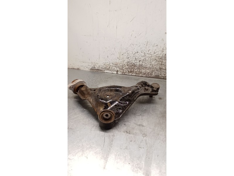 Recambio de brazo suspension inferior delantero izquierdo para mercedes-benz viano (w639) cdi 2.2 (639.811, 639.813, 639.815, 63