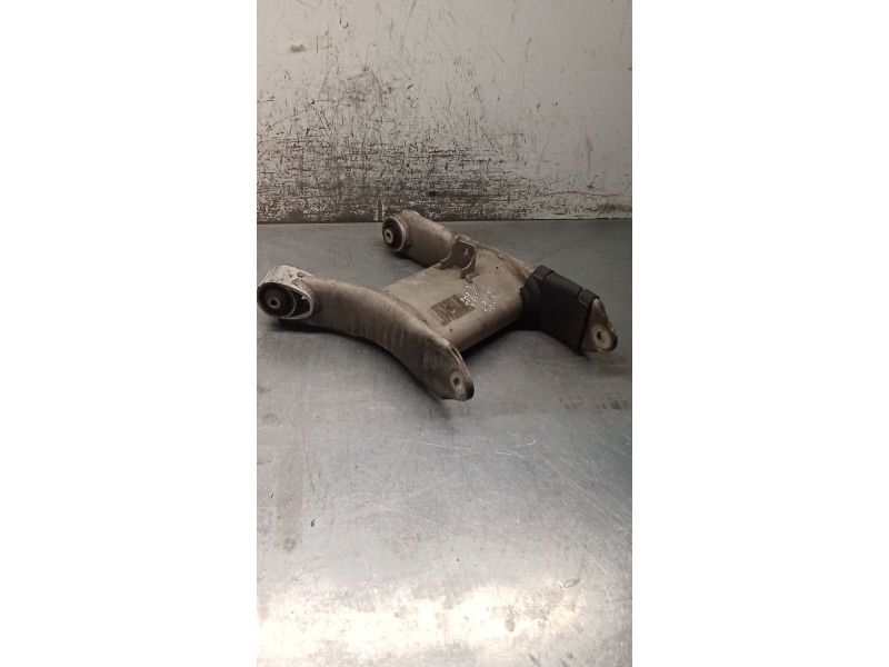 Recambio de brazo suspension inferior trasero izquierdo para bmw 5 (e39) 525 d referencia OEM IAM   95