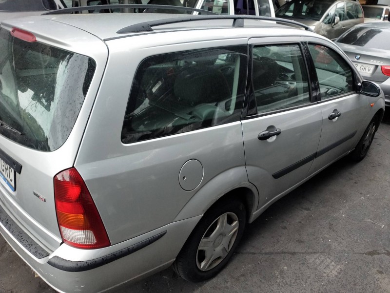 ford focus turnier (cak) del año 2004