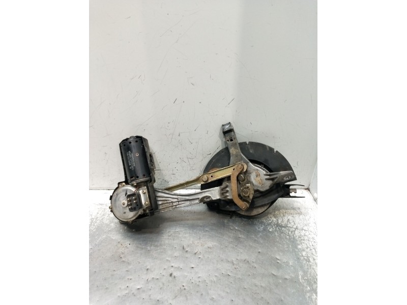 Recambio de motor limpia trasero para mercedes-benz clase e (w124) berlina referencia OEM IAM   1984