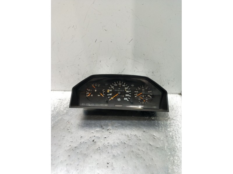 Recambio de cuadro instrumentos para mercedes-benz clase e (w124) berlina referencia OEM IAM 1245437321 110008316 1984