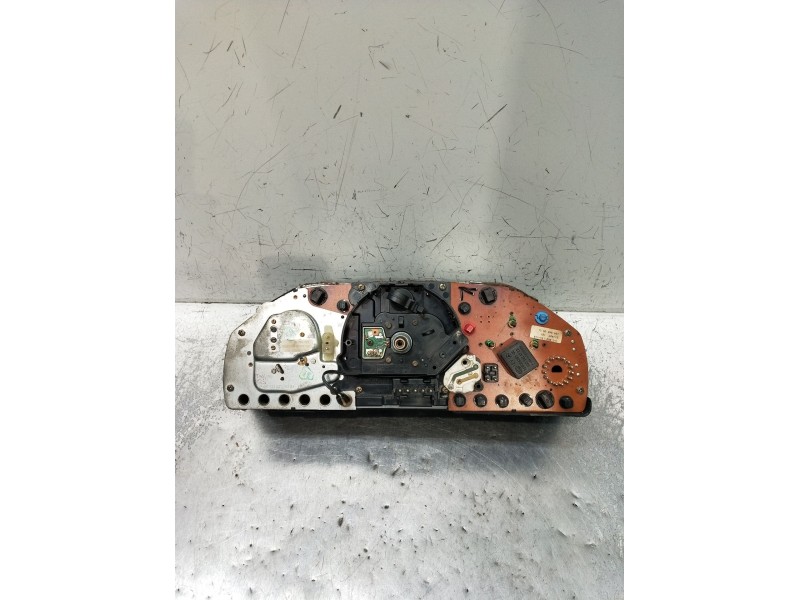 Recambio de cuadro instrumentos para mercedes-benz clase e (w124) berlina referencia OEM IAM 1245437321 110008316 1984