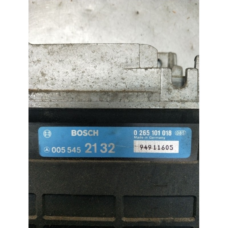 Recambio de centralita motor uce para mercedes-benz clase e (w124) berlina referencia OEM IAM 0055452132 0265101018 1984