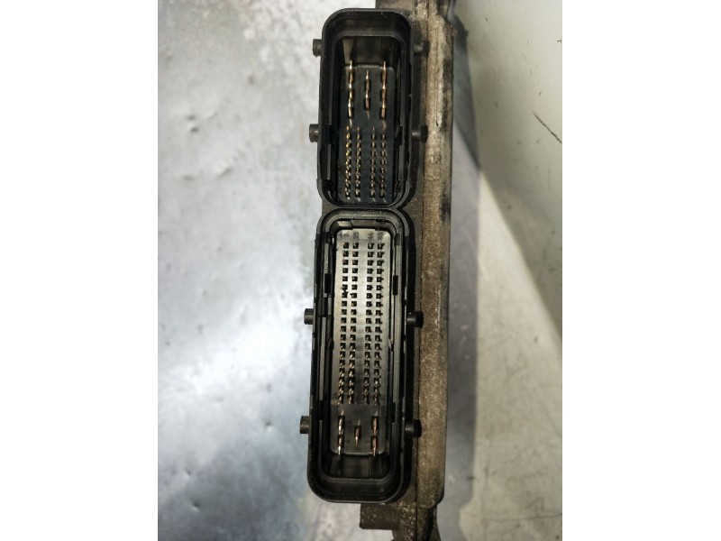 Recambio de centralita motor uce para renault megane i classic (la0/1_) 1.9 dti (la1u) referencia OEM IAM 0281010442 8200199726 