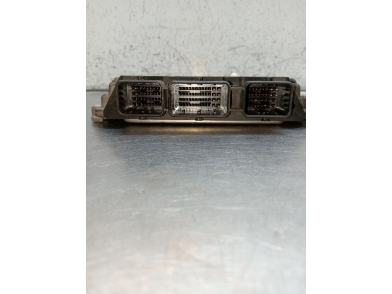 Recambio de centralita motor uce para renault megane ii (bm0/1_, cm0/1_) 1.9 dci (bm0g, cm0g) referencia OEM IAM 0281010769 8200