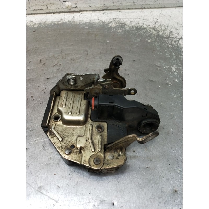 Recambio de motor cierre centralizado delantero izquierdo para mercedes-benz clase e (w124) berlina referencia OEM IAM  4P 1984