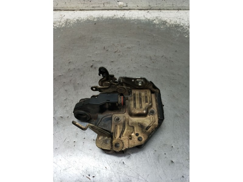Recambio de motor cierre centralizado delantero derecho para mercedes-benz clase e (w124) berlina referencia OEM IAM  4P 1984