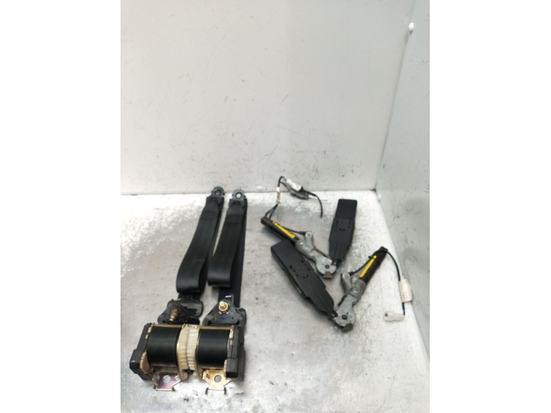 Recambio de juego cinturones delantero para renault kangoo express (fc0/1_) 1.5 dci (fc07, fc1r) referencia OEM IAM  3P 2001