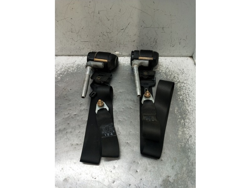 Recambio de juego cinturones delantero para mercedes-benz clase e (w124) berlina referencia OEM IAM  4P 1984